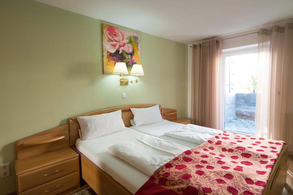 Wellnesshotel & Restaurant Hexenschopf Löffingen Kültér fotó
