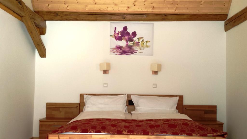 Wellnesshotel & Restaurant Hexenschopf Löffingen Szoba fotó
